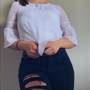 Super elegant white blouse!!